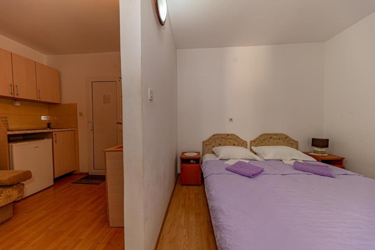 Apartment Knezevic Petrovac Exterior photo