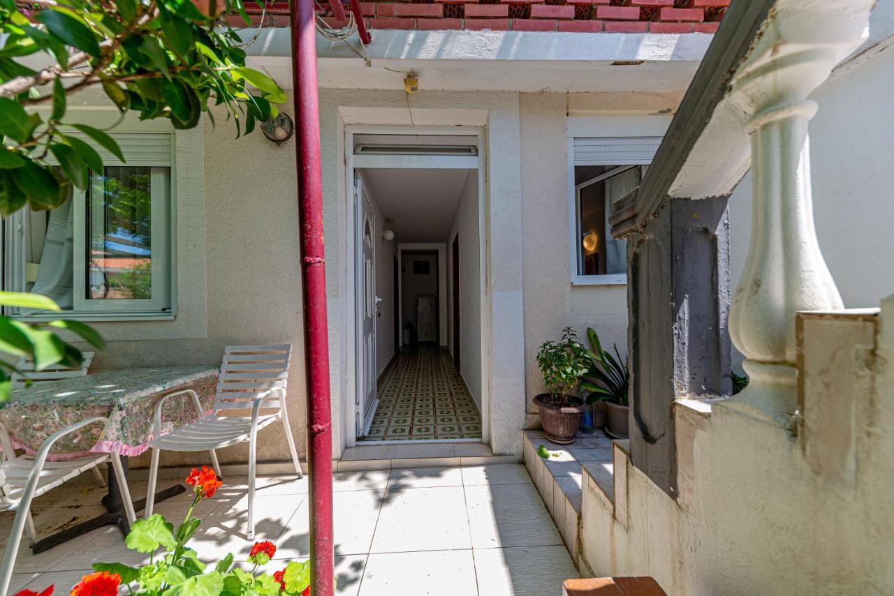 Apartment Knezevic Petrovac Exterior photo