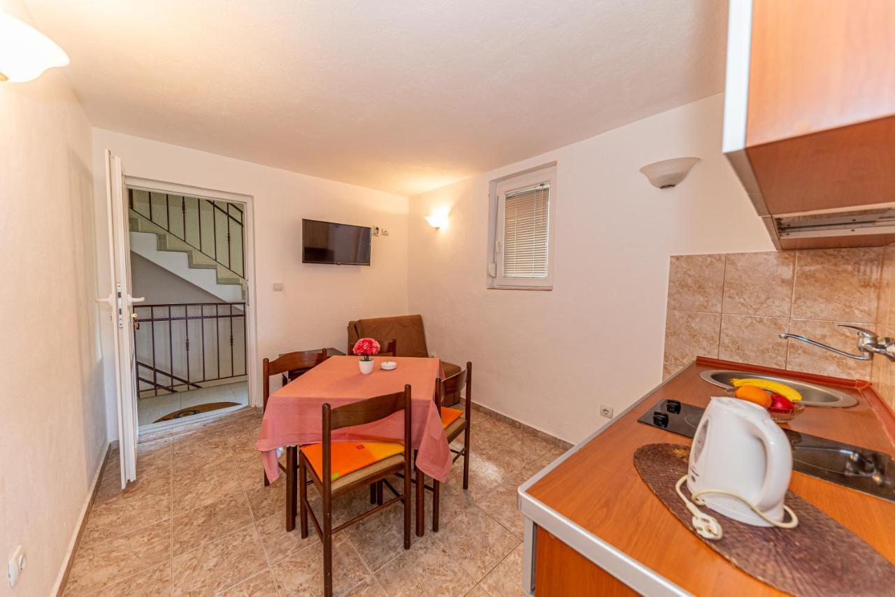 Apartment Knezevic Petrovac Exterior photo